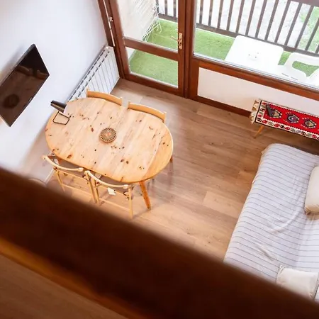 Lumineux Et Fonctionnel Avec Balcon - Jusqu'a 7 Personnes