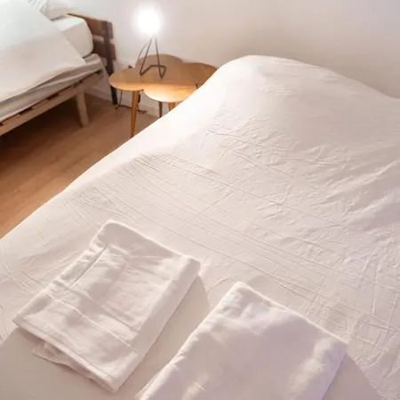 Apartament Lumineux Et Fonctionnel Avec Balcon - Jusqu'a 7 Personnes