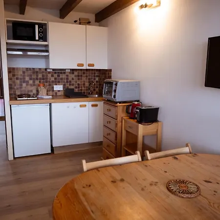 Lumineux Et Fonctionnel Avec Balcon - Jusqu'a 7 Personnes * Font-Romeu-Odeillo-Via